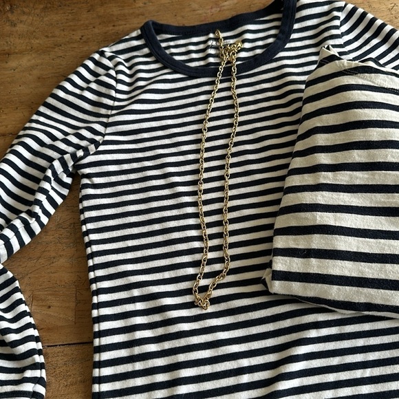SAILOR CHIC: 2 JCREW Navy/White Striped Shirts and gold tone chain - Picture 14 of 15